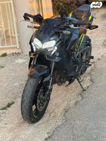 קאוואסאקי Z900