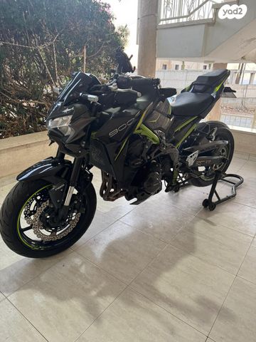 קאוואסאקי Z900