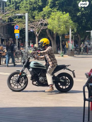 מודעת רכב דוקאטי סקרמבלר 400