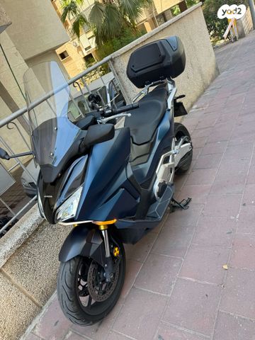 הונדה פורזה 750