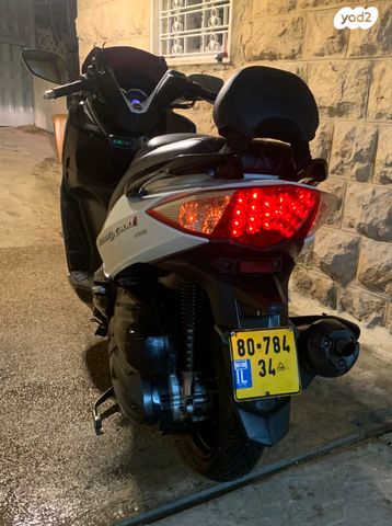 סאן יאנג ג'וי-מקס 300 XI