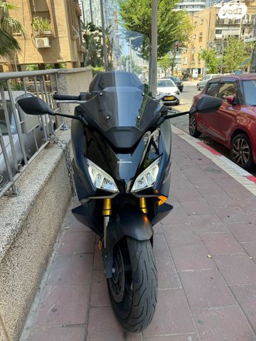 מודעת רכב הונדה פורזה 750