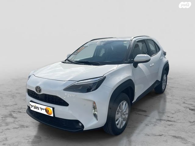 מודעת רכב טויוטה יאריס קרוס