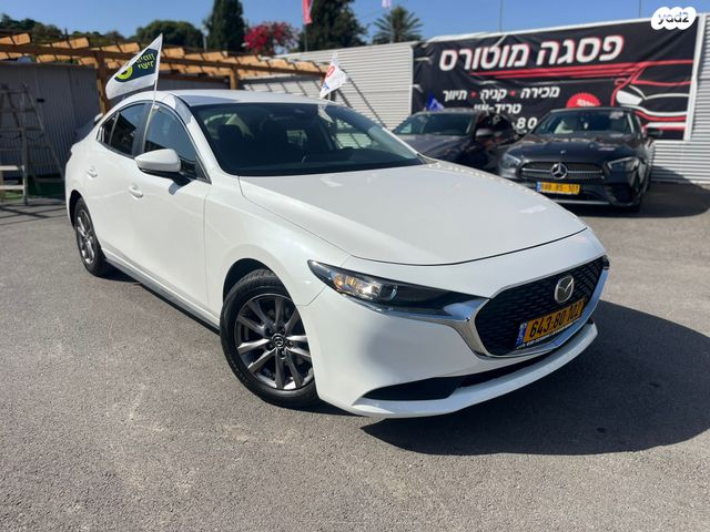 מאזדה 3