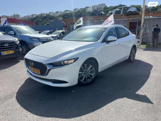 מודעת רכב מאזדה 3