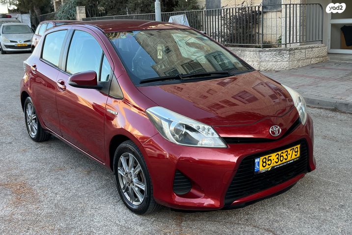 מודעת רכב טויוטה יאריס 1