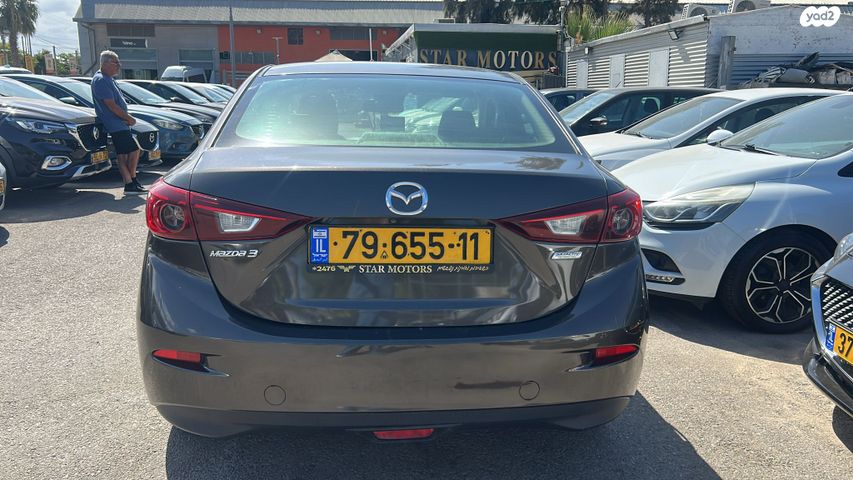 מודעת רכב מאזדה 3