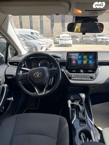 טויוטה קורולה