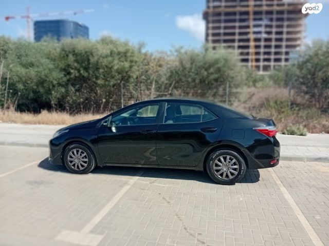 טויוטה קורולה