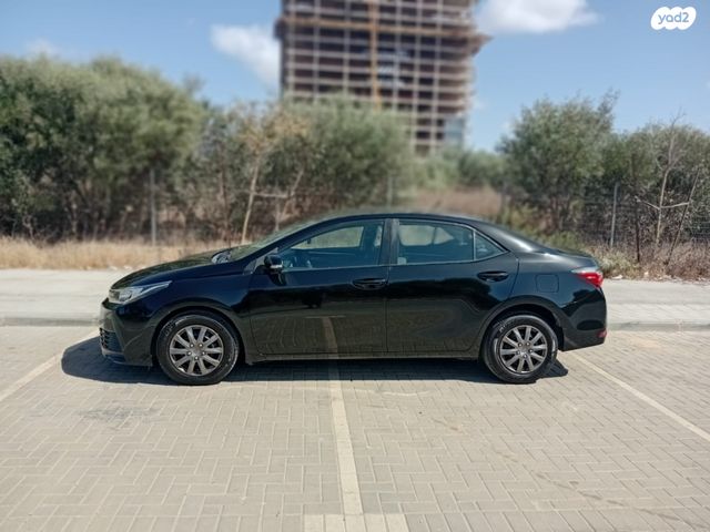 טויוטה קורולה