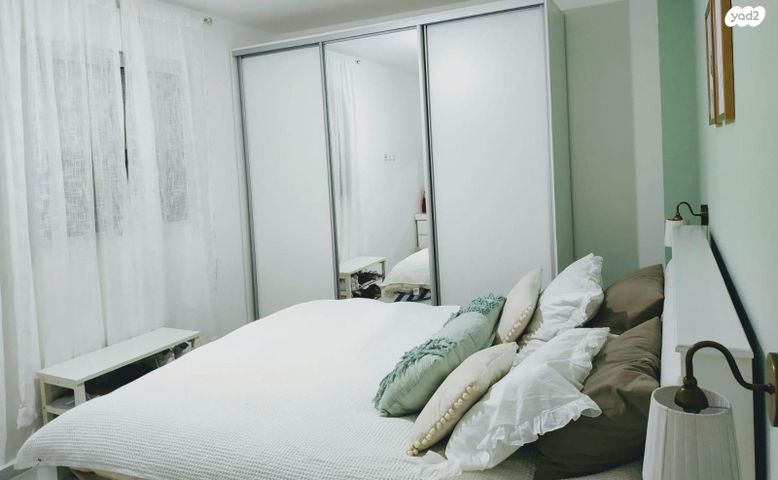 דירה, שבט יהודה 4, אחיסמך, לוד