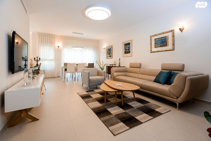 דירה, עוזיאל 159, אזור הבילויים, רמת גן