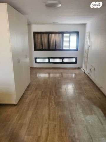 דירה, קרן היסוד 11, רובע ד', אשדוד