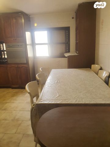 דירה, קרן היסוד 11, רובע ד', אשדוד