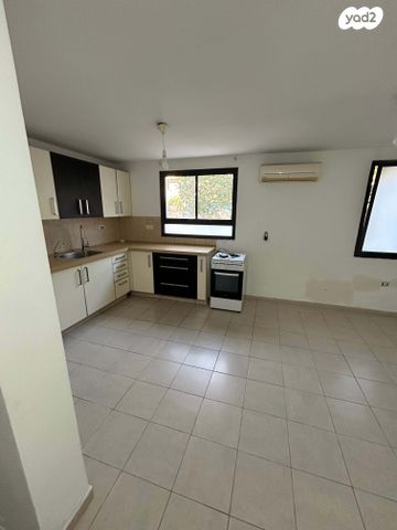 יחידת דיור, השקד 26, רובע ד', אריאל