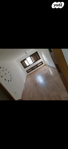 דירה, קרן היסוד 11, רובע ד', אשדוד