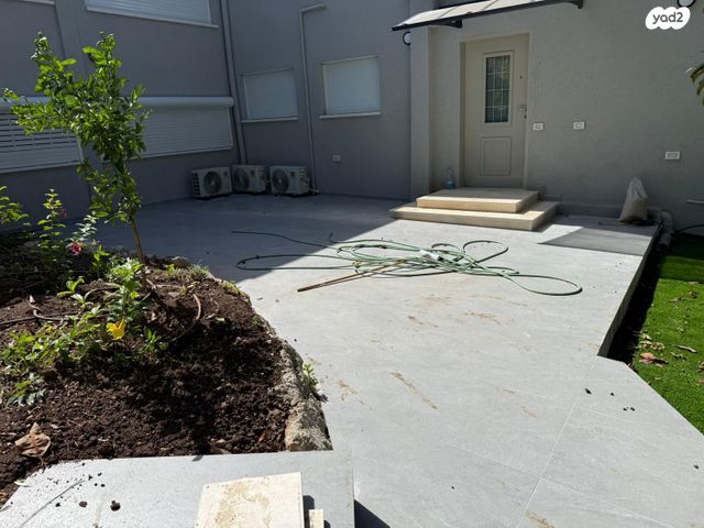 דו משפחתי, האורנים 51, טבעון הוותיקה, קרית טבעון