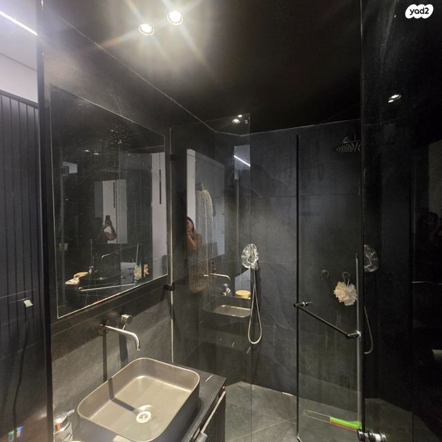 דירת גן, גרשון אבנר, ארמון הנציב, תלפיות מזרח, ירושלים