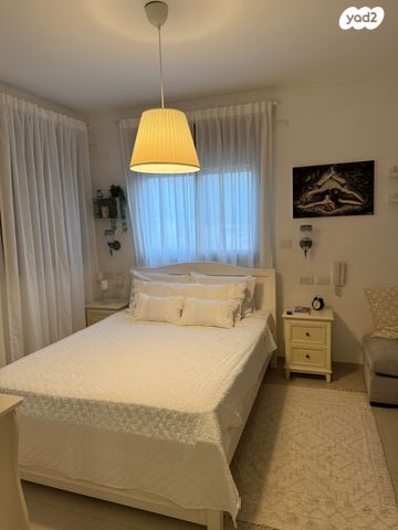 דירה, סביון 7, הפרחים, חריש