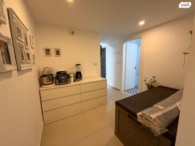 דירה, סביון 7, הפרחים, חריש