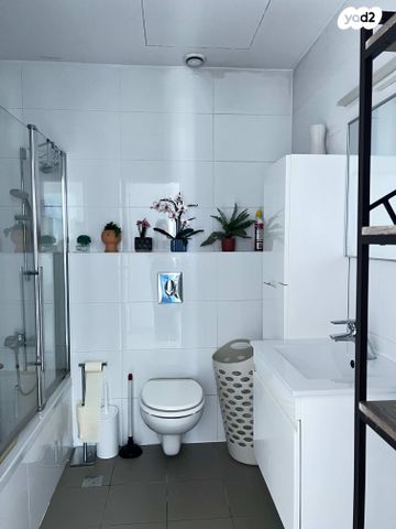 דירה, מונטיפיורי, הרכבת, תל אביב יפו