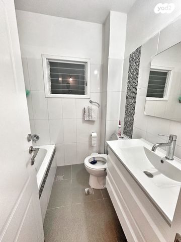 דירה, החלמונית, קרית ראשון, ראשון לציון