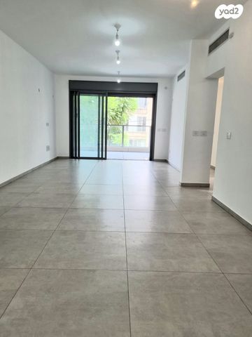 דירה, אבן שפרוט, מרכז, הרצליה