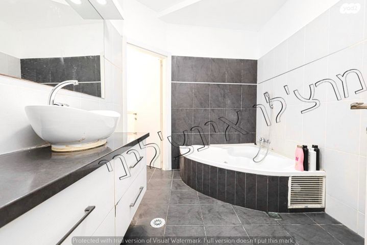 דירה, שדרות ניצה, צפון מערב מרכז העיר, נתניה