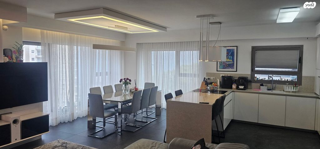 דירה, סביוני הכרמל, חיפה