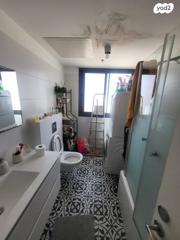 גג/ פנטהאוז, הגבול רוטשילד, בת ים