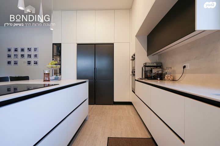 דירת גן, אבן יהודה