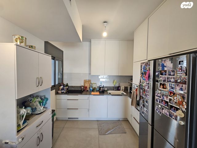 דירה, אריה בן אליעזר, נווה רם, שיכון מזרחי, רמת גן