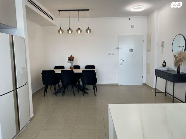 דירה, יהושוע אזולאי 8, נווה שרון / שער העיר, נתיבות