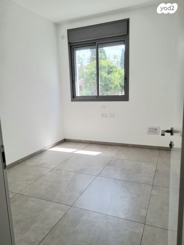 דירה, אבן שפרוט, מרכז, הרצליה