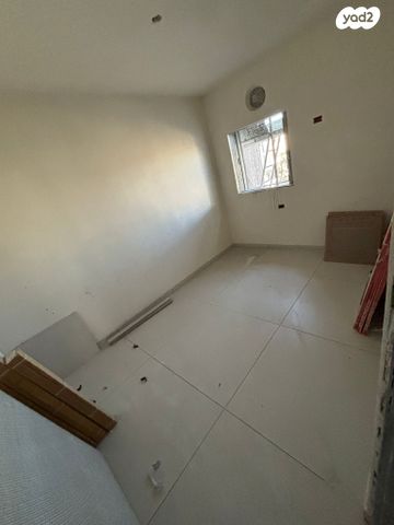 דירה, גולומב, ארלוזורוב, גבעתיים