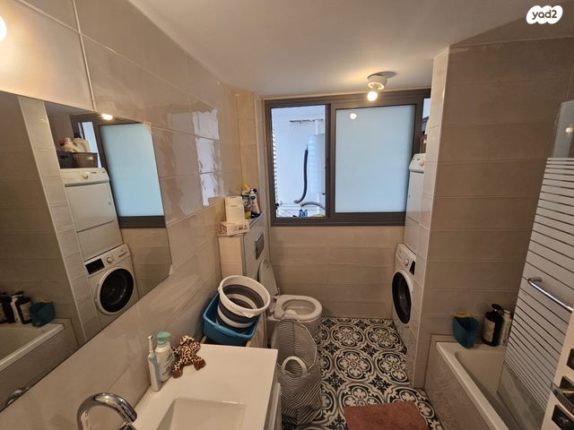 דירה, אריה בן אליעזר, נווה רם, שיכון מזרחי, רמת גן