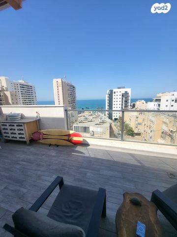 גג/ פנטהאוז, הגבול רוטשילד, בת ים