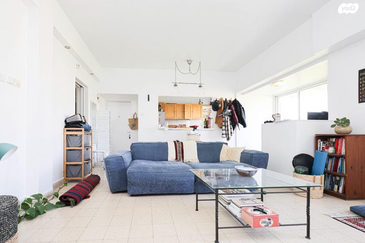 דירה, מצולות ים 8, חברת חשמל, גבעתיים