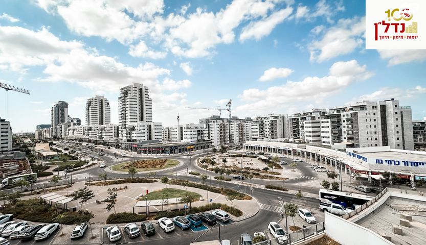 דירה, אסתר המלכה, כרמי גת, קרית גת