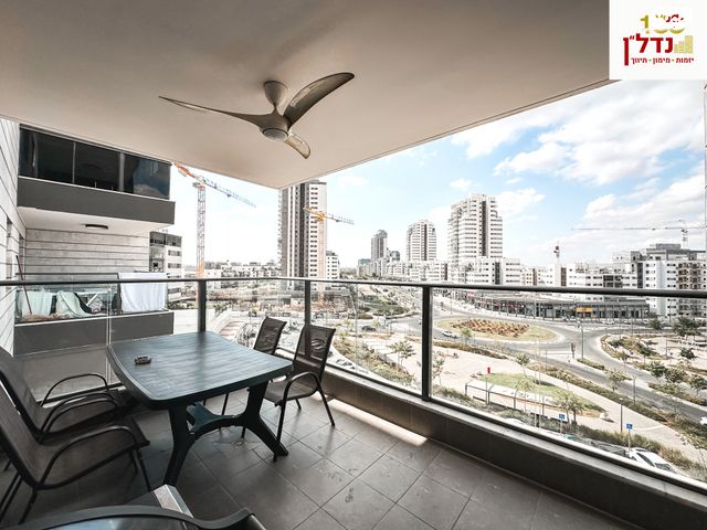 דירה, אסתר המלכה, כרמי גת, קרית גת