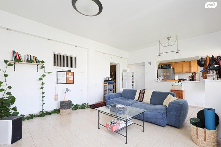 דירה, מצולות ים 8, חברת חשמל, גבעתיים