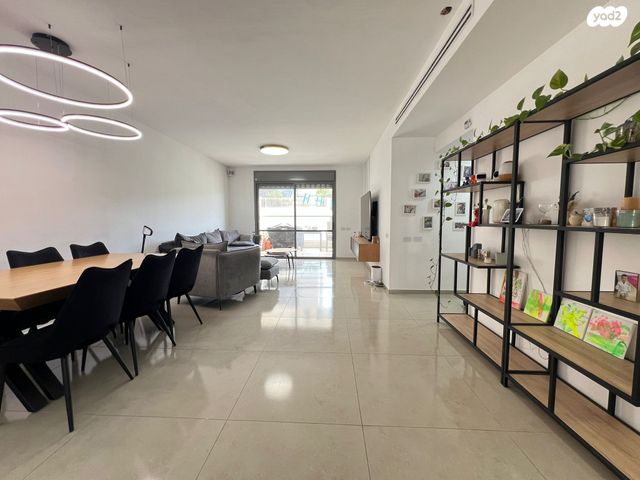 דירה, אשכולית 10, רמות הרכס, באר שבע