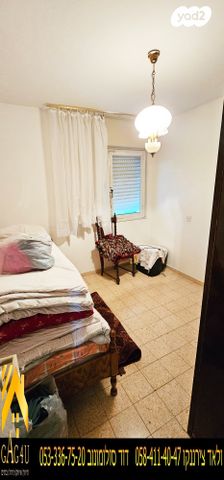 דירה, השומרון, פנחס ספיר, מגדל העמק