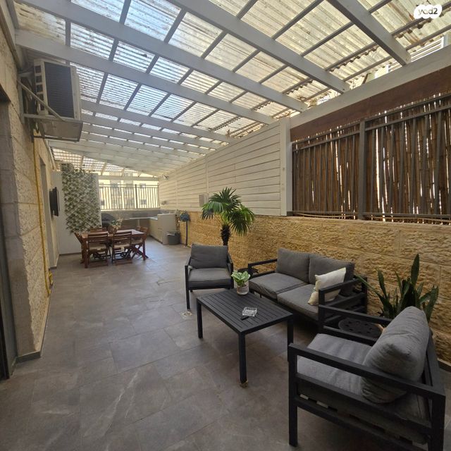 דירת גן, גרשון אבנר, ארמון הנציב, תלפיות מזרח, ירושלים