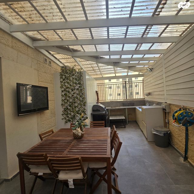 דירת גן, גרשון אבנר, ארמון הנציב, תלפיות מזרח, ירושלים