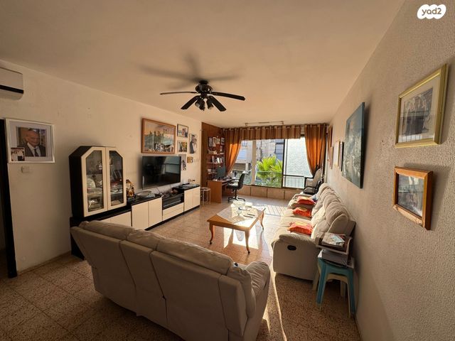 דירה, קרית ים