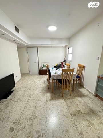 דירה, הגאון אליהו 16, מרום נווה, רמת יצחק, רמת גן