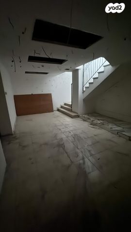 משרדים, הבנקים, שער פלמר, תחנת רכבת השמונה, חיפה