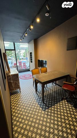 משרדים, הבנקים, שער פלמר, תחנת רכבת השמונה, חיפה