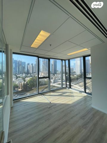 משרדים, יגאל אלון, תל אביב יפו